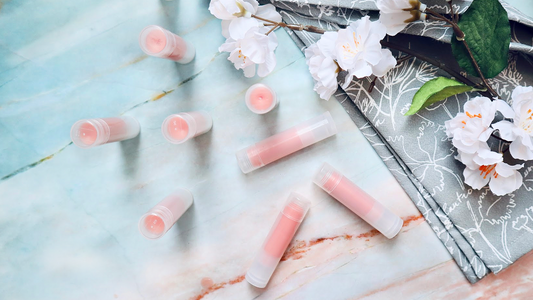 How to Make Tinted Lip Balm with Mica Powder